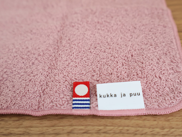 フワフワで吸水性も高い。キッズの毎日にちょうどよい北欧ライクなタオルハンカチ[PR]