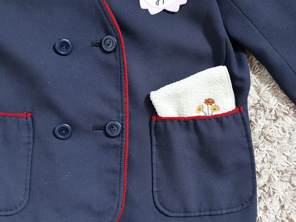 フワフワで吸水性も高い。キッズの毎日にちょうどよい北欧ライクなタオルハンカチ[PR]