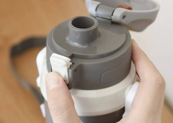 飲み方いろいろ「コップ・直飲み・ストロー式」5人のママインスタグラマーさんに聞いた、今年の『推し水筒』はコレ！[PR]