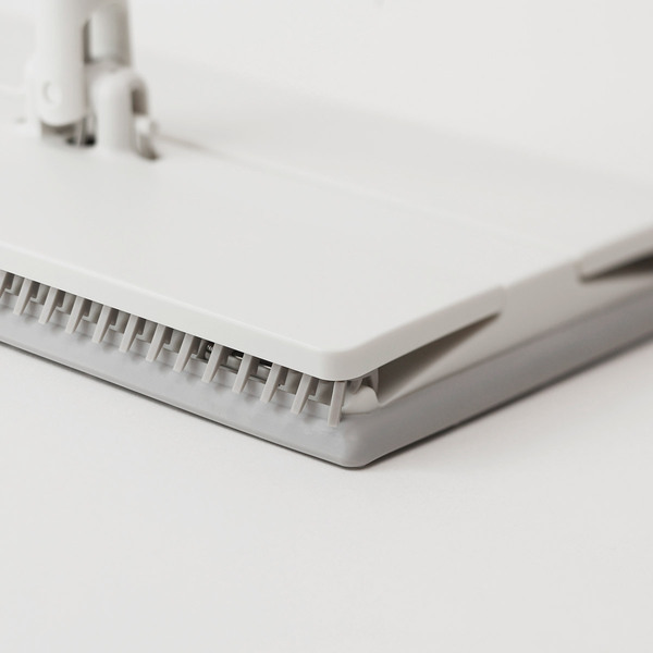 これからは汚れたシートに触れないタッチレス！床掃除の定番「フロアワイパー」が1ランク上のお掃除ツールに進化[PR]