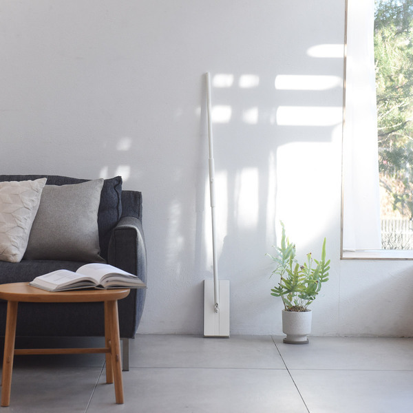 これからは汚れたシートに触れないタッチレス！床掃除の定番「フロアワイパー」が1ランク上のお掃除ツールに進化[PR]