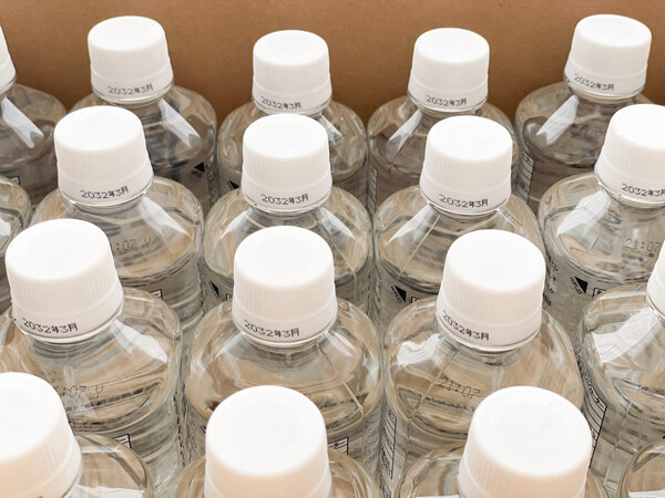 長期保存できる防災食品シリーズ「CANNED BREAD 長期保存できるデニッシュ缶」と「７年保存水」