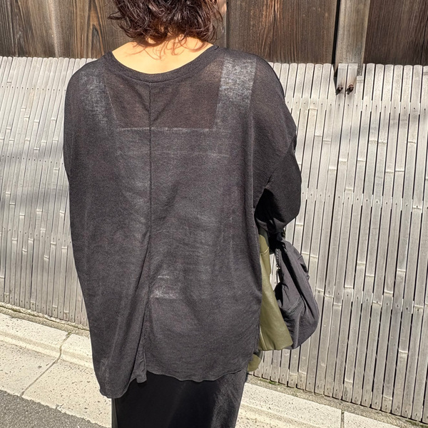 40代が気恥ずかしさなく上品に着こなせる「 シアーカットソー」スタッフ着回し3連発！[PR]