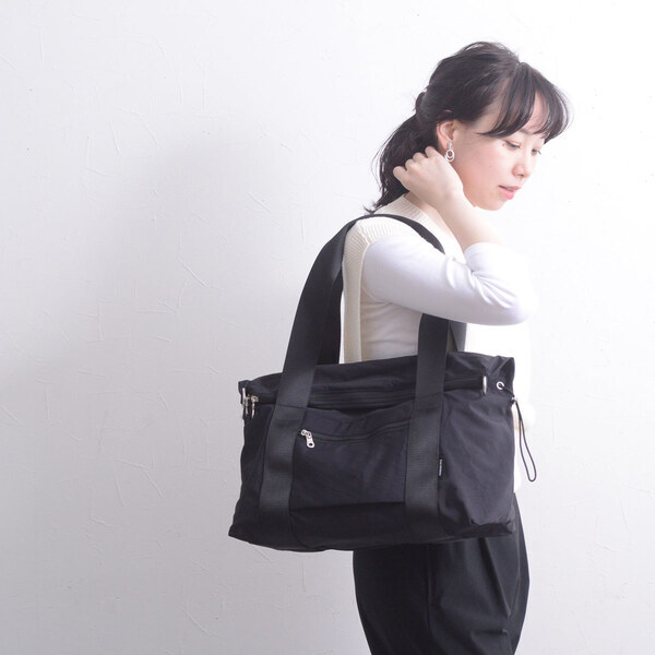 「軽量旅バッグ」がトランスフォーム！？日帰り～飛行機旅行まで、旅のあるあるにフィット[PR]