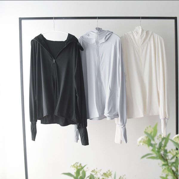 そろそろ本格的にUV対策も。夏を先取りファッションアイテム2選！[PR]