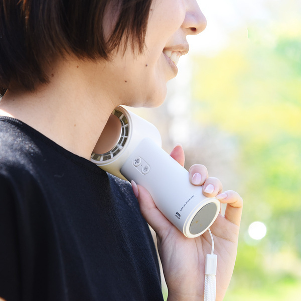 進化系ハンディファン続々！冷却プレートや暑さ指数アラート付きも登場