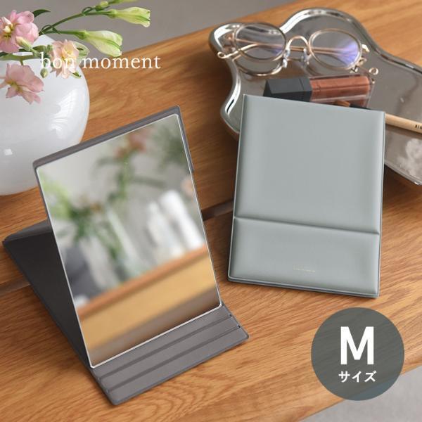 「整理ができるバニティポーチ」と「NAPUREミラー」のおかげで、朝のメイク支度をゆったりと。[PR]