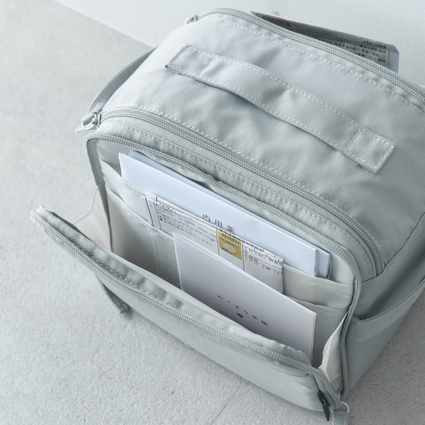 薬も湿布も一目瞭然！の「救急箱」。しんどい時こそ頼りになるNEWモデルが誕生しました。[PR]