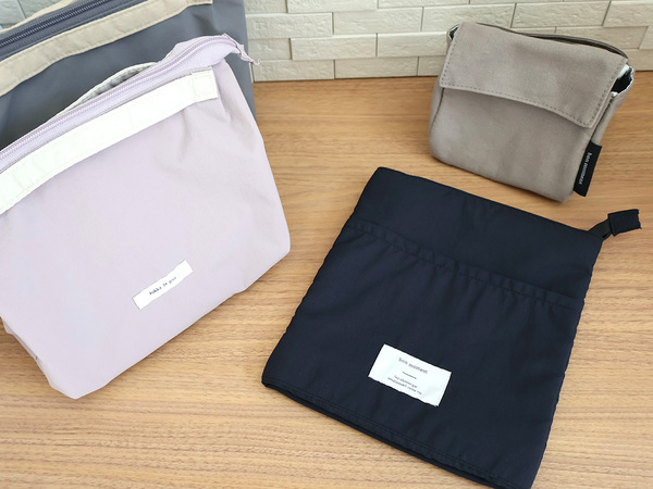 いろんなシーンで”あると便利”な保冷ミニポーチ。ついつい買っちゃうコンビニアイスの持ち歩きにも！[PR]