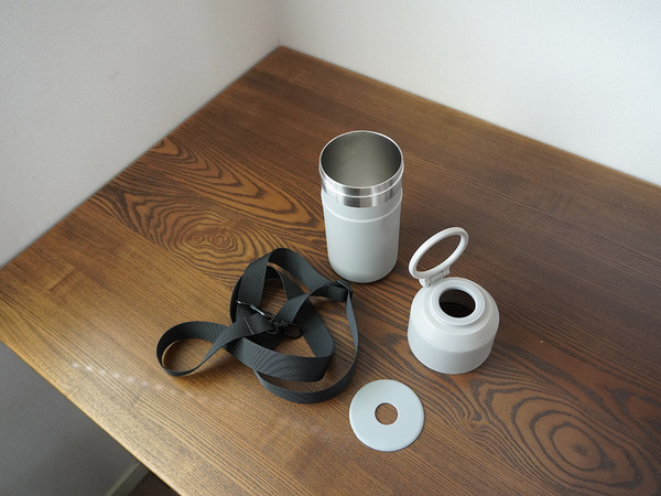 水筒じゃなくて、あえてペットボトルの日に「保冷ペットボトルホルダー」[PR]