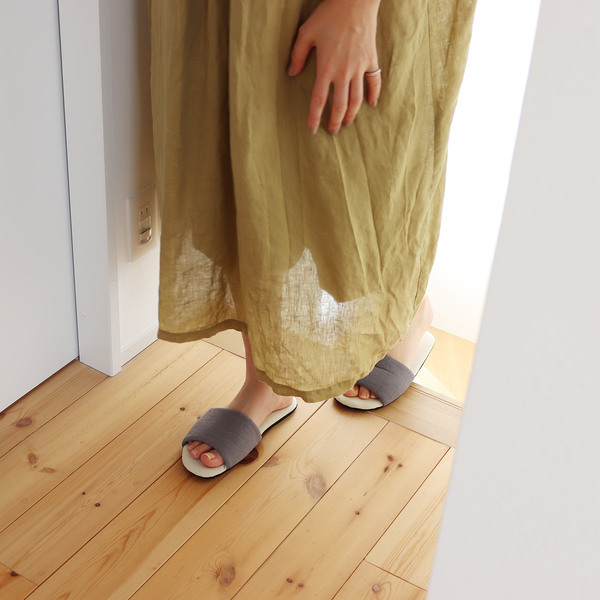 リネン、ワッフル、それとも畳？今年の夏スリッパはどれにする？それぞれの魅力をまとめてご紹介！[PR]