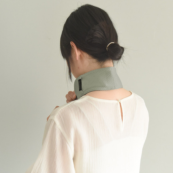 猛暑を乗り切るぞ！外出時に持ち歩きたい、首・頭・手のひらヒンヤリ冷感アイテム5選[PR]