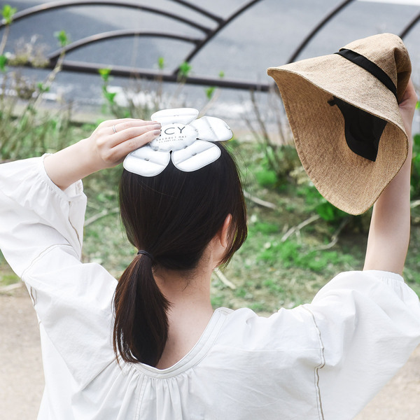 猛暑を乗り切るぞ！外出時に持ち歩きたい、首・頭・手のひらヒンヤリ冷感アイテム5選[PR]