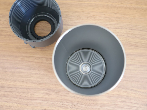 猛暑日でもぬるくならず、冷たさキープ。bon momentの保冷ペットボトルホルダー。[PR]