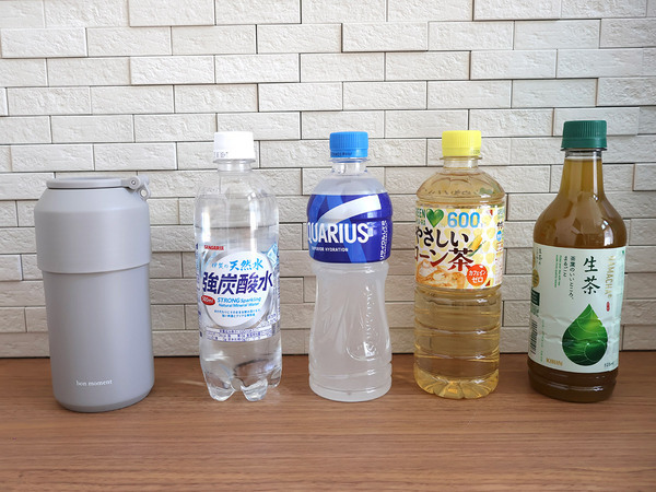 猛暑日でもぬるくならず、冷たさキープ。bon momentの保冷ペットボトルホルダー。[PR]