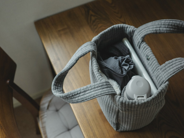 小さいのに、頼りになる。「bon moment」使い勝手の良い ヌビ風ミニバッグ[PR]