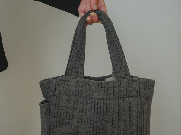 小さいのに、頼りになる。「bon moment」使い勝手の良い ヌビ風ミニバッグ[PR]