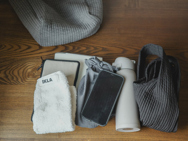 小さいのに、頼りになる。「bon moment」使い勝手の良い ヌビ風ミニバッグ[PR]