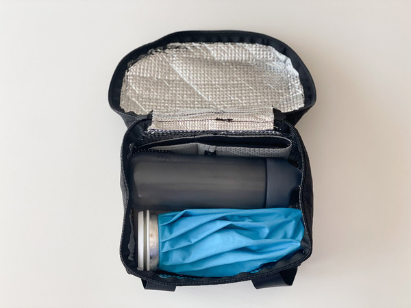 【熱中症対策】濡らすだけでひんやり！ 保冷剤ポケット付きネッククーラー