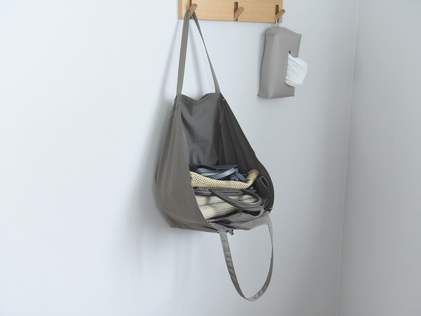 新ちょい足し収納誕生！ガバッと開く収納バッグで「しまう」も「見つける」も秒で完結[PR]