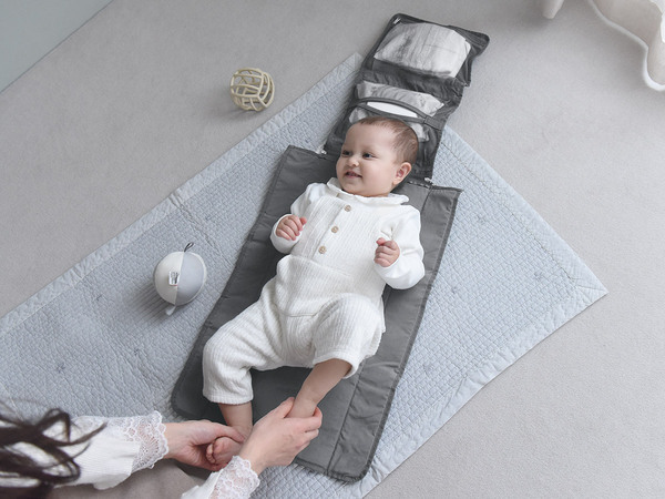 先輩ママに聞いた！ベビーとの夏のお出かけにあると便利なグッズ7選