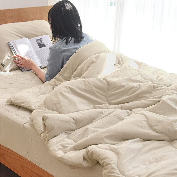 「2025今夏ベストな寝具はどれ？」冷感値だけじゃない、担当歴8年のバイヤーに聞いた3タイプの選び方[PR]