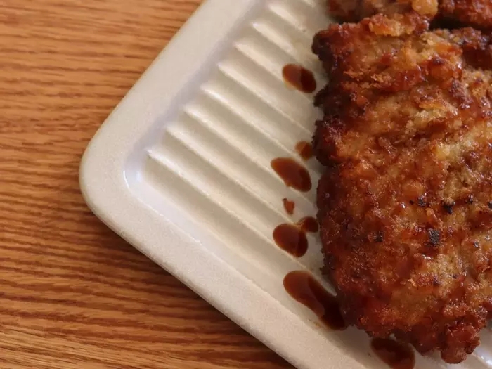 「パン専用なんて贅沢じゃない？」そんなスタッフも心変わりしたトースト皿の実力とは！スタッフ3名の使用レポをお届け