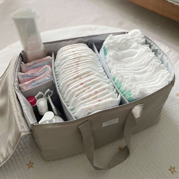 オムツの生活感が消える！１パックまるごと収納できるおむつケース[PR]
