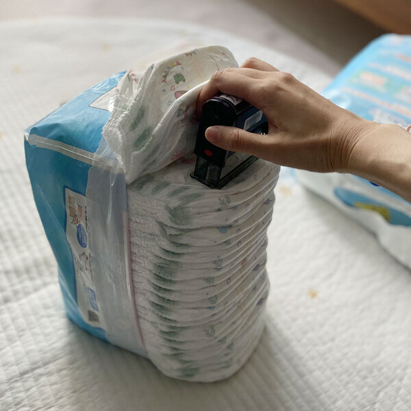 オムツの生活感が消える！１パックまるごと収納できるおむつケース[PR]