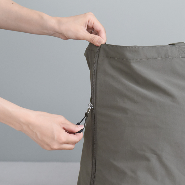 布団が入るだけじゃない！育児からレジャーまで、スタッフの「ビッグトート」愛用シーンとは？[PR]