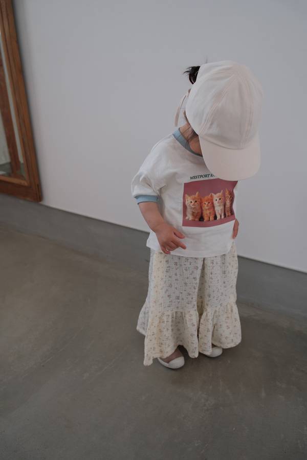 今こそ「キャップ」！姉妹ママ・仲良し親子の特権、後ろ姿がかわいすぎる、インスタグラマーさんのお揃いレポ[PR]