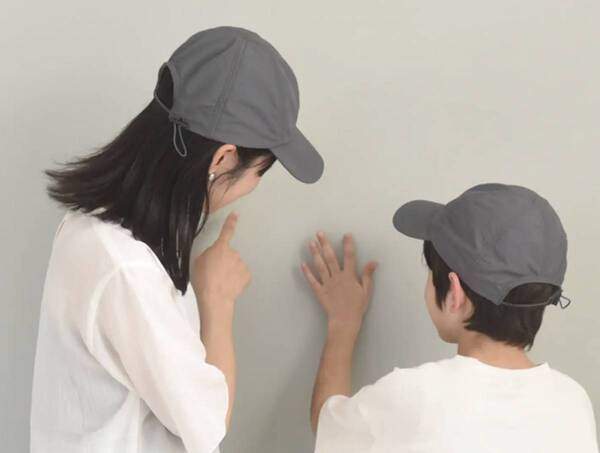 今こそ「キャップ」！姉妹ママ・仲良し親子の特権、後ろ姿がかわいすぎる、インスタグラマーさんのお揃いレポ[PR]