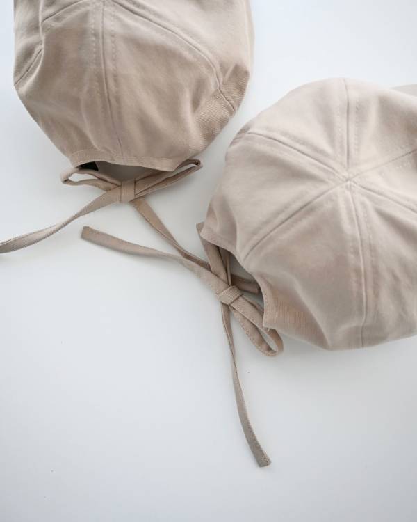 今こそ「キャップ」！姉妹ママ・仲良し親子の特権、後ろ姿がかわいすぎる、インスタグラマーさんのお揃いレポ[PR]