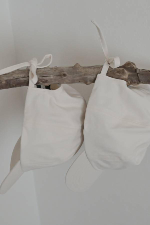 今こそ「キャップ」！姉妹ママ・仲良し親子の特権、後ろ姿がかわいすぎる、インスタグラマーさんのお揃いレポ[PR]