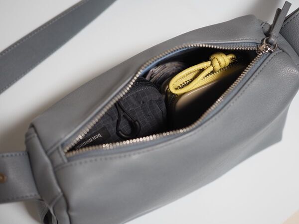 お財布買い換えの「決め手」は？スタッフ3名に聞いた、ラムレザーミニ財布の好きなとこ。[PR]