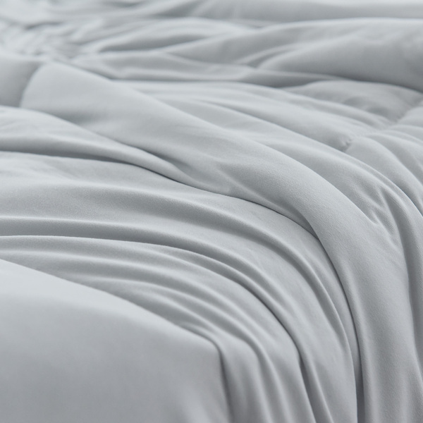 オールシーズン出しっぱなし！365日「雲につつまれる」もっちりふわとろ寝具[PR]