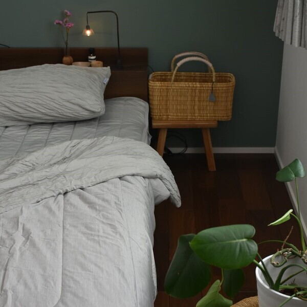 夏のベッドが避暑地に変身！ひんやりサラサラの「呼吸する寝具」でもっと涼しく心地よく【インスタグラマーさんのもの選び】[PR]