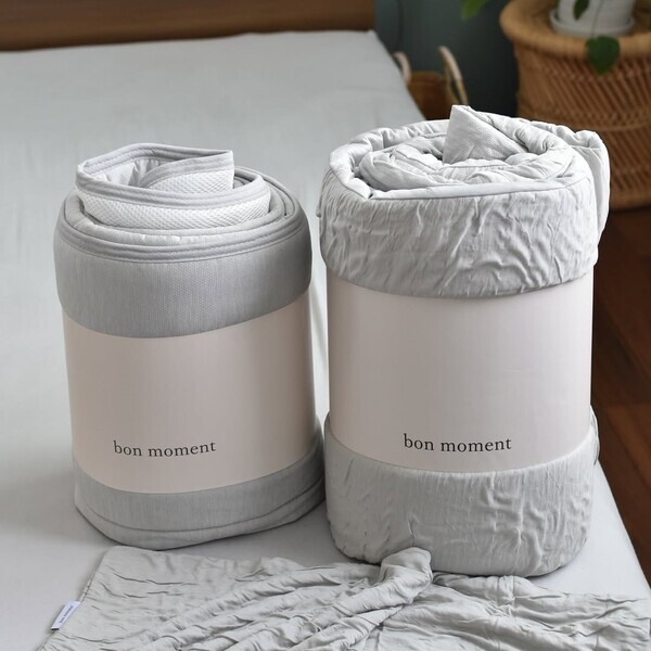 夏のベッドが避暑地に変身！ひんやりサラサラの「呼吸する寝具」でもっと涼しく心地よく【インスタグラマーさんのもの選び】[PR]