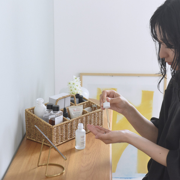 天然素材に見えて「水拭きできる」別注バスケットで小物まるっとお片付け[PR]