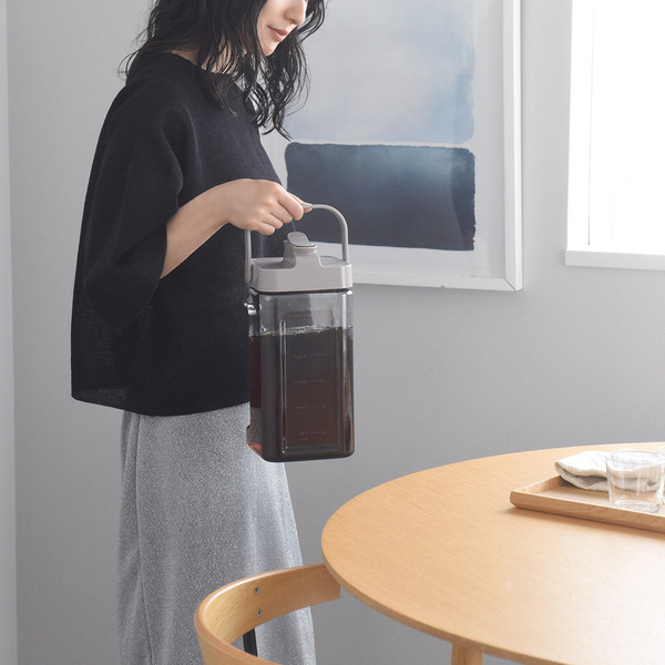 冷たい麦茶をいつでもたっぷりと！子どもと暑い夏を乗り切る「麦茶」アイテム5選[PR]