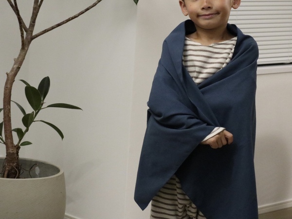 3倍吸ってすぐ乾く「手のひらサイズのバスタオル」、どんな時に使ってる？スタッフのリアルレポをお届け！[PR]