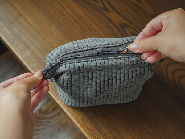 「どこに何がある？」がなくなる、小さな整えグッズ・ヌビ風 整理ができるワイヤーポーチ[PR]