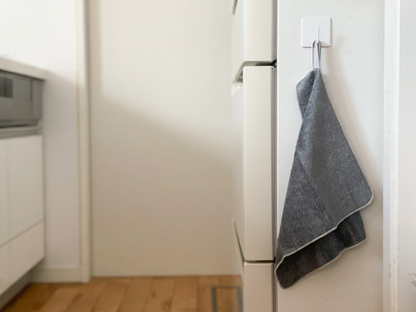 レンジの汚れは洗剤を使わずこれでピカピカ！bon moment 「水拭きで油汚れを落とす パイルレンジクロス」[PR]