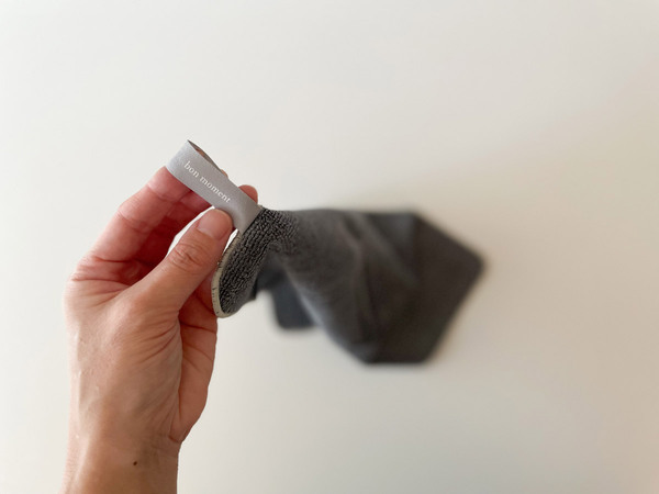 レンジの汚れは洗剤を使わずこれでピカピカ！bon moment 「水拭きで油汚れを落とす パイルレンジクロス」[PR]