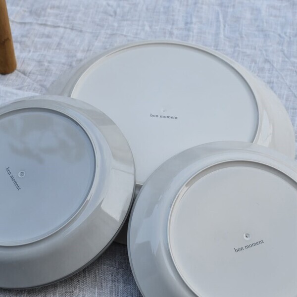 持ったときに「軽っ！」と驚く、まるで陶器な割れないお皿。手巻き寿司やお庭ごはんにも活躍中【インスタグラマーさんのもの選び】[PR]