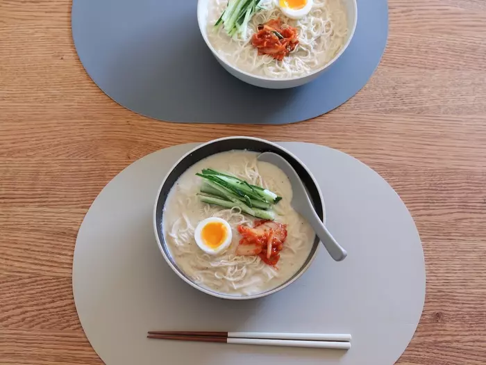 “名もなき料理”もグレードアップ!盛り付けに品が生まれる「脚付き大鉢」スタッフ使用レポ