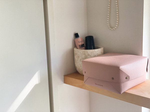 ごちゃつき改善！あれこれかわいく収納できる、bon moment「 中身が隠せる蓋付きフェイクレザー収納ボックス」[PR]