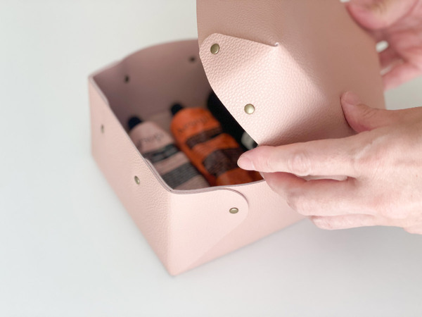 ごちゃつき改善！あれこれかわいく収納できる、bon moment「 中身が隠せる蓋付きフェイクレザー収納ボックス」[PR]