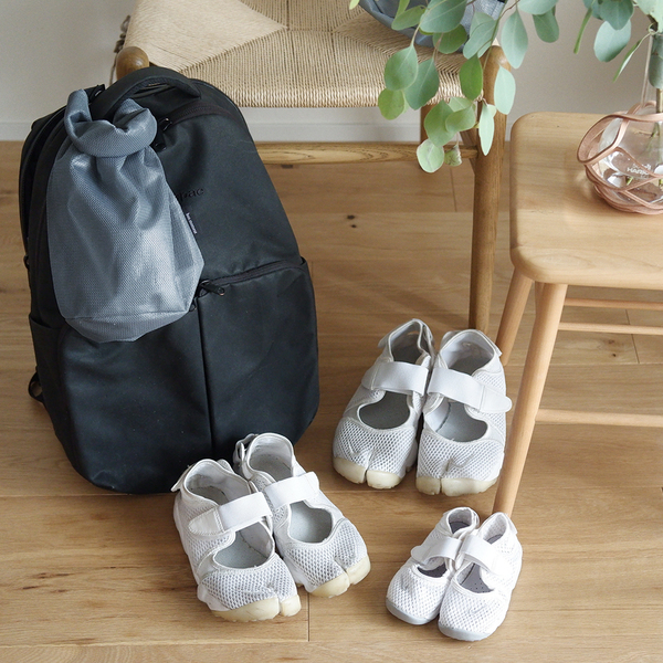 川遊びで大活躍！「メッシュ風シューズケース」が想像以上に便利でした[PR]