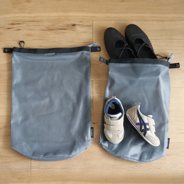 川遊びで大活躍！「メッシュ風シューズケース」が想像以上に便利でした[PR]